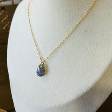 Load image into Gallery viewer, LABRADORITE NECKLACE
