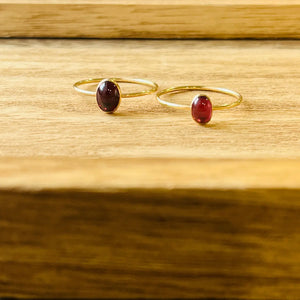 LARGE OVAL GEMSTONE RING