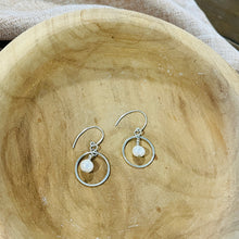 Load image into Gallery viewer, SILVER PEARL EARRINGS
